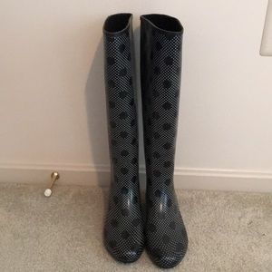 Rain boots! ☔️🌧⛈🌦☂️